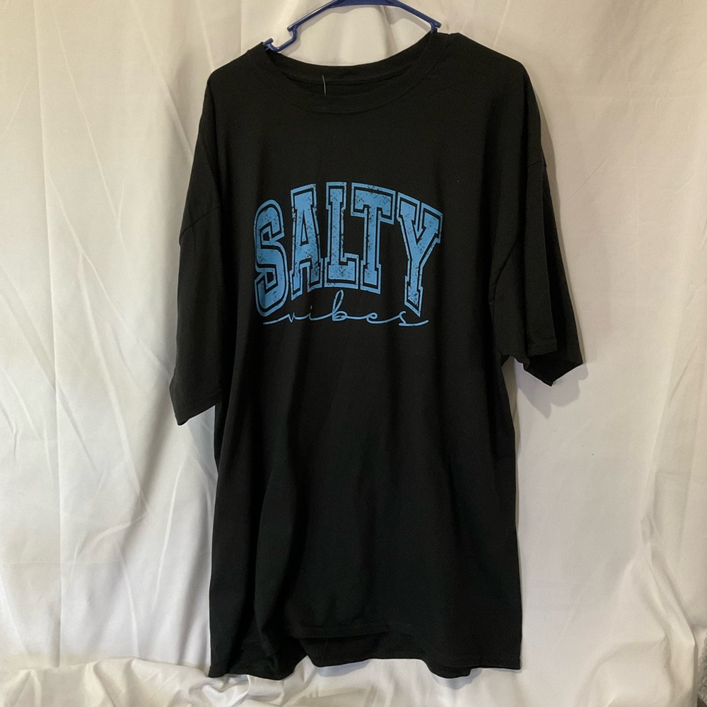 Salty Vibes, Women’s or Men’s Black T-Shirt Plus Size 2XL